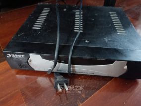 修清华同方有线电视机顶盒