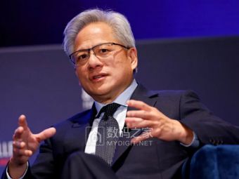 黄仁勋给00后划重点：学会这招无论干哪行都能卷赢AI时代