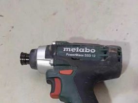 麦太保值得买，就是电池太贵（metabo SSD12）