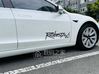 特斯拉Robotaxi奥斯汀服务范围首超Waymo，覆盖德州大学5.3万师生​