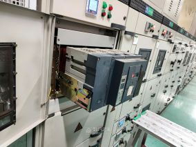 4000A施耐德MT40 H2框架开关拆修