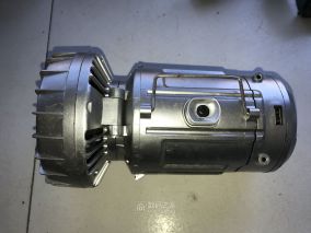 拆太阳能露营灯