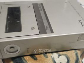 索尼八十年代第二台专业背包录像机SL-F1