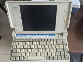 给大家分享一台老笔记本电脑：Panasonic CF-380H6