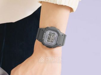 卡西欧新出的“小方糖”，能撬动女同学们的包包吗？