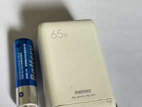 拆修REMAX睿量65W氮化镓双口电源