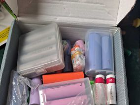 不是拆机贴的拆机贴，各类电池，还有我没拍到的，怎么diy都用不完