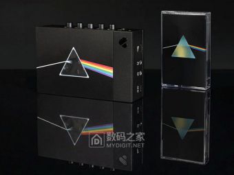 Pink Floyd联名磁带机来了！We Are Rewind限量套装，把《月之暗面》装进口袋