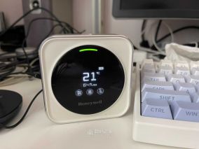 拆个霍尼韦尔空气质量监测器