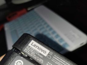 给充电头加个热敏电阻 降低插电时的打火声