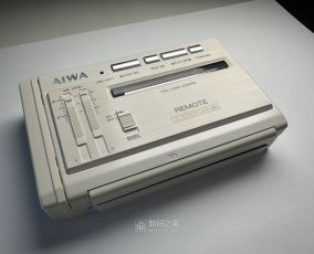 蹲守了4年多，终于淘到心仪已久的磁带随身听AIWA HS-PX20白色版