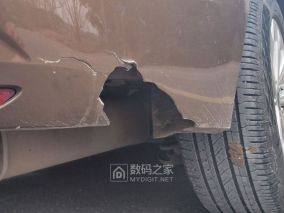 为应付年检，保险杠缺口自己能将就修复一下吗？
