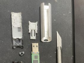 求闪迪cz880 PCB 滑动内仓（白色塑料推拉支架）
