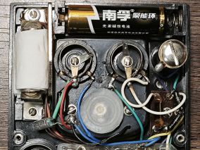 也发2块指针表，1978年的MF30、1989年的MF47