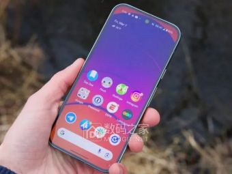 谷歌Pixel 10屏幕亮剑！全系提升200尼特碾压上代