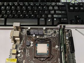 华擎B85M HDS主板开机不显示，刷个BIOS看看
