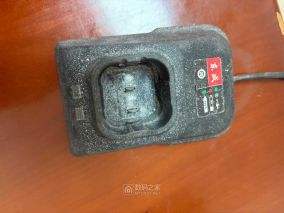拆个东成FFCL16-3电池充电器，感觉是正品！