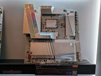 技嘉主板颠覆传统！Z890 Tachyon ICE首发支持CAMM2内存