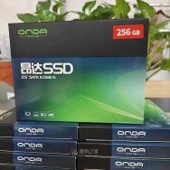 昂达A-24/256GB SSD，适合升级老笔记本电脑硬盘