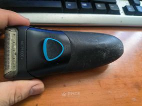 给博朗1735剃须刀换电池