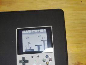 刚到手的开源掌机不要售后了，马上拆了修串键问题