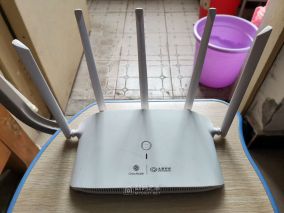 拆解九联UNR035Z路由器