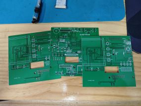 充实维修台上的维修工具，桌面维修多用仪表制作。