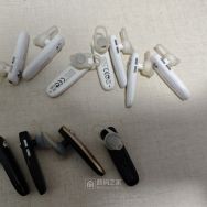 单耳的蓝牙耳机（wopow）打包（总共11个）