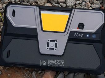荒野求生新神器！8849坦克平板自带投影仪还能当充电宝
