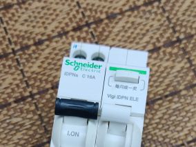 拆解施耐德ViGi iDPN ELE漏电保护模块并分析电路