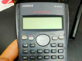 拆个坏的计算器 JOINUS fx-82MS