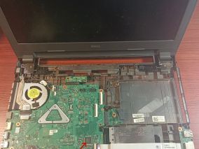 戴尔15-3549笔记本不充电送修