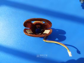 再拆个可视门铃用的索尼扁平CRT显示器（SONY VIS-4100）