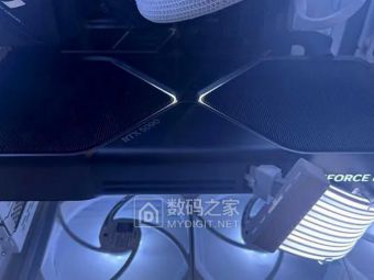 美军军供店竟藏宝：原价RTX 50系显卡现身 旗舰5090仅1900美元​