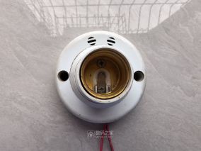 拆解4011芯片声光控节能罗口灯座
