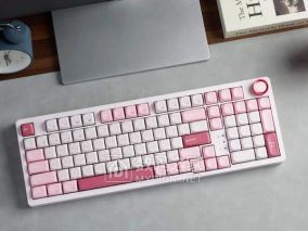谁说机械键盘只能黑白配？Keychron J3 SE粉色系来袭，桌面颜值党狂喜