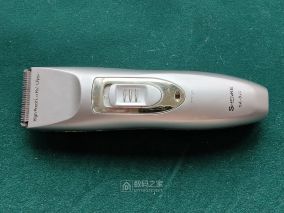 渣渣理发器SK-823不能用了 换了镍氢电池也不行 蒜鸟蒜鸟 不折腾直接换新