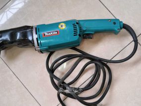 小拆日本产牧田马刀锯：makita JR3010