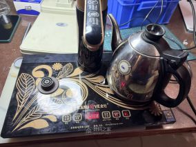 中秋晚上修的金灶K8电热水壶 无声光发热故障