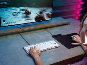 罗技G PLAY 2025全球发布会：模拟赛车、Pro系鼠标、AI直播工具超30款新品亮相