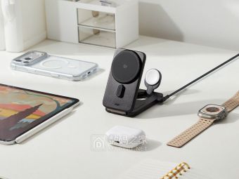 苹果用户看过来！ESR这新出的折叠三件套充电宝，能塞裤兜还带风扇