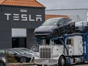 特斯拉季度交车又没达标！股价创2026年最惨跌幅，马斯克心思早飞了