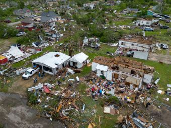 极端天气倒逼市场扩容，我们需要的已不止是一台收音机