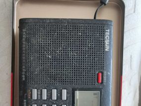 德生PL-350收音机屏幕老化修复