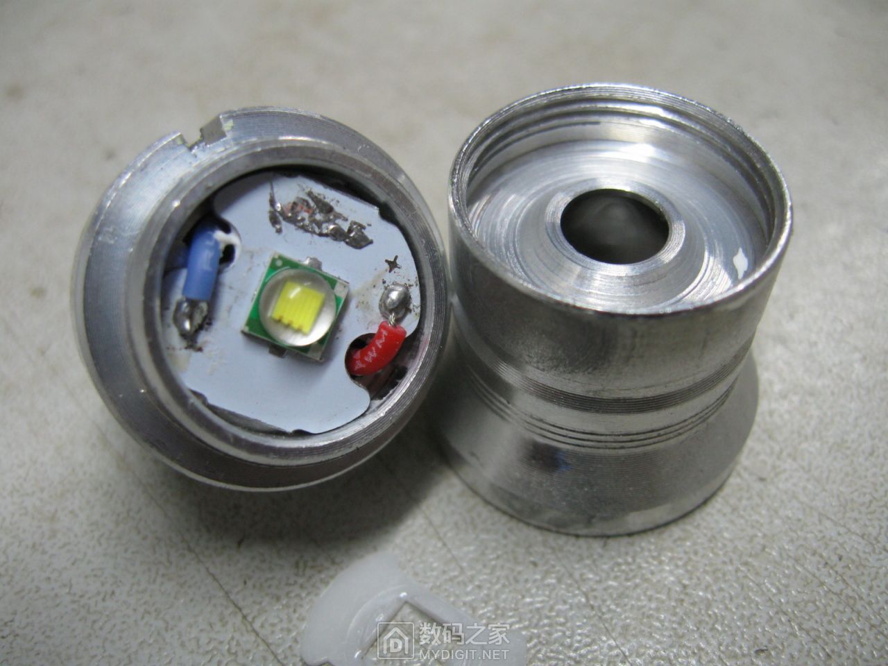 新版试发帖拆一个感应开关的防水头灯