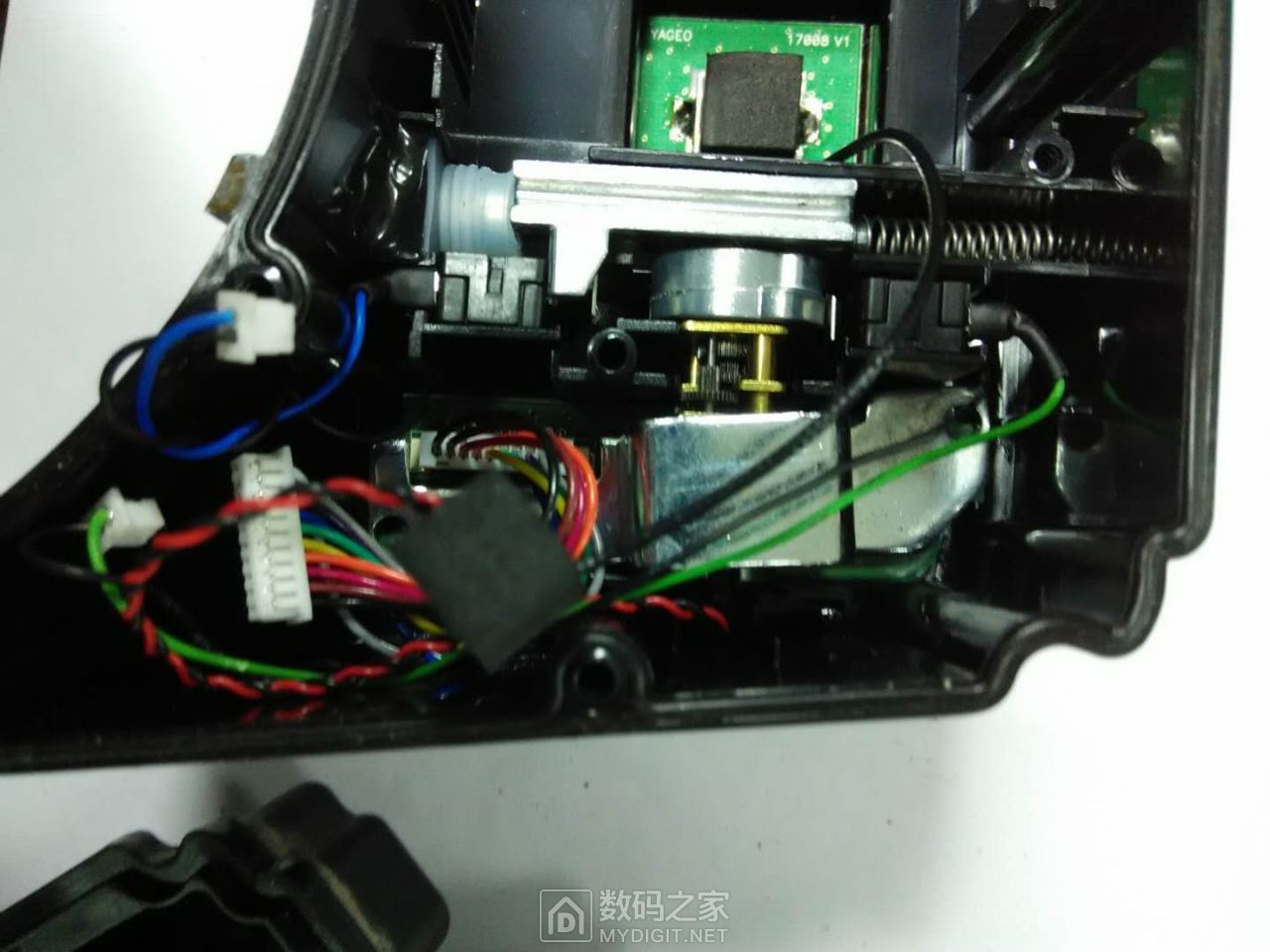 微型小电动机与锁总成