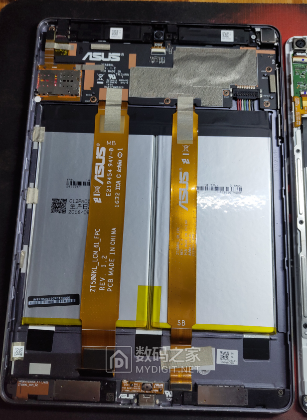 华硕国行zenpad3s10美版z500mp00i拆机对比以及换屏幕
