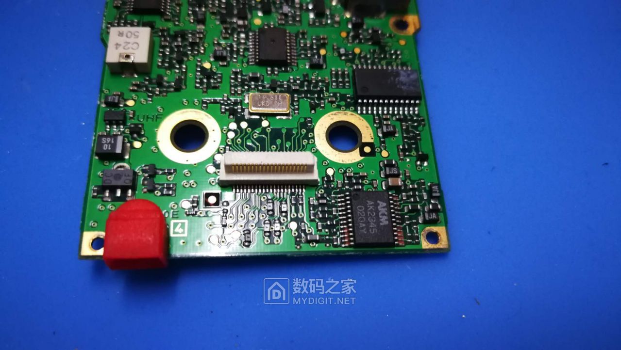 新人新版第一帖拆解威泰克斯vx800u对讲机