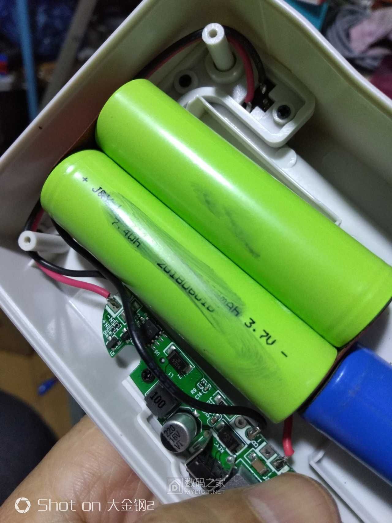 给猫加粮天猫精灵电池扩容