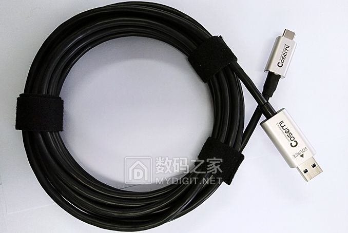 Cosemi-USB-AOC-678_678x452.jpg